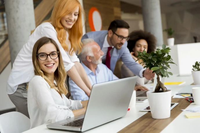Interface et écosystème Odoo pour les opérations marketing